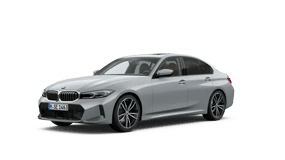 Silberner BMW 3er Limousine auf weißem Hintergrund.