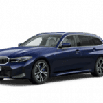 Blauer BMW 3er Touring vor weißem Hintergrund, seitliche Ansicht.