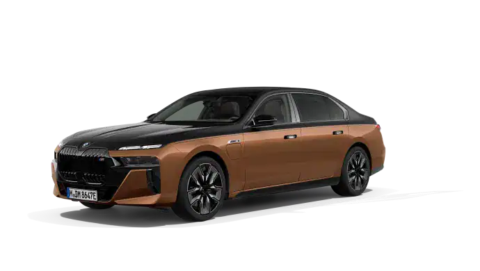 BMW i7 M70 xDrive in Bronze und Schwarz, Ansicht von vorne links.