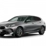 Silberner BMW 1er, Frontansicht, auf weißem Hintergrund.